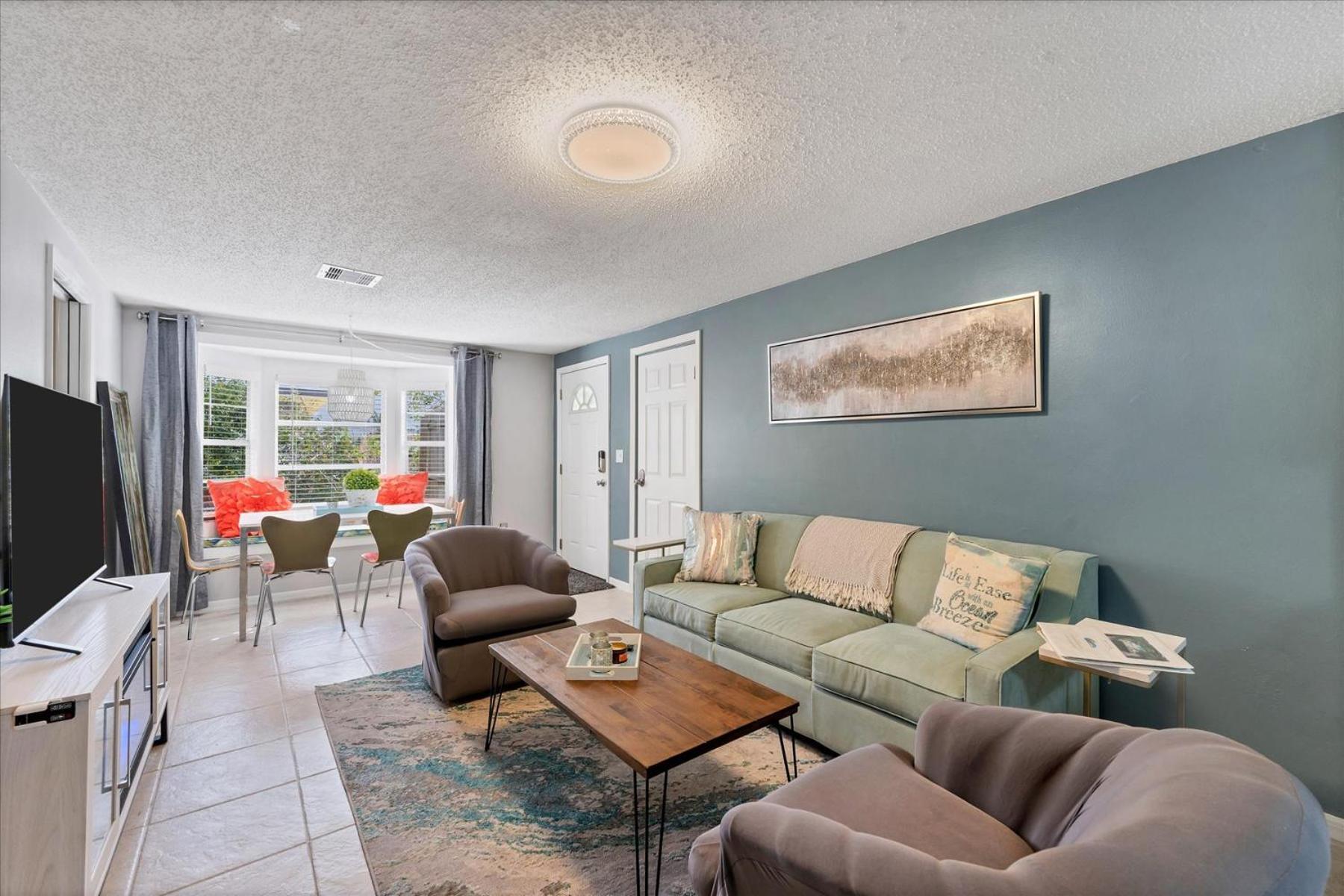 Beach Cottage With Heated Pool Just Off Siesta Key 사라소타 외부 사진