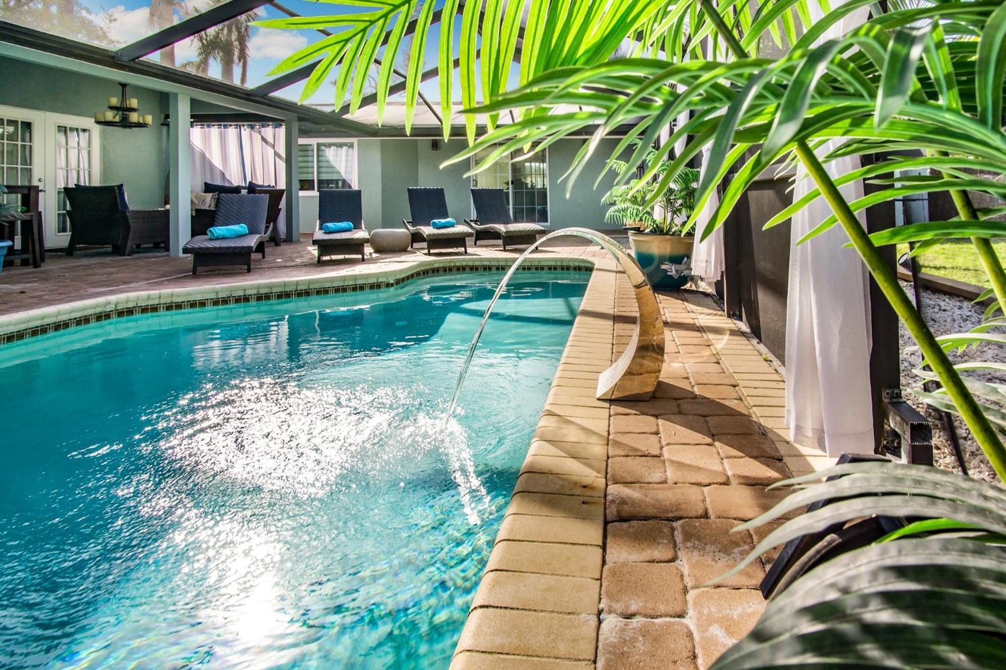 Beach Cottage With Heated Pool Just Off Siesta Key 사라소타 외부 사진