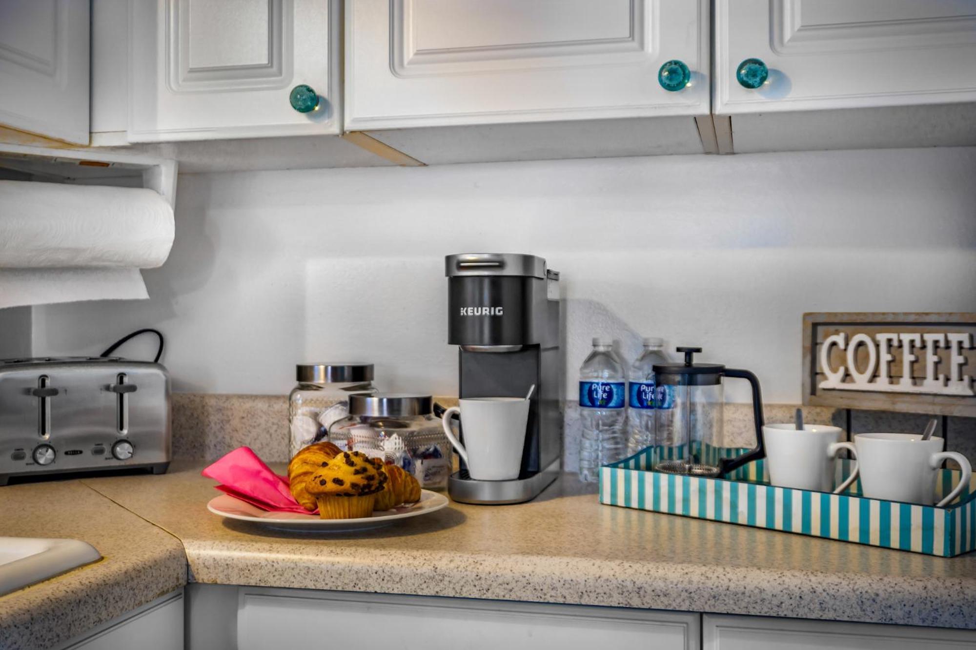 Beach Cottage With Heated Pool Just Off Siesta Key 사라소타 외부 사진