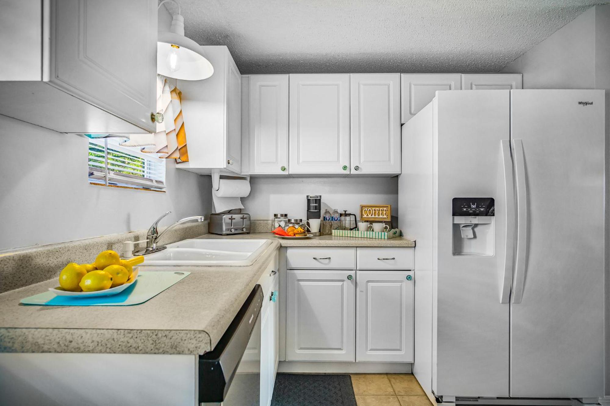 Beach Cottage With Heated Pool Just Off Siesta Key 사라소타 외부 사진