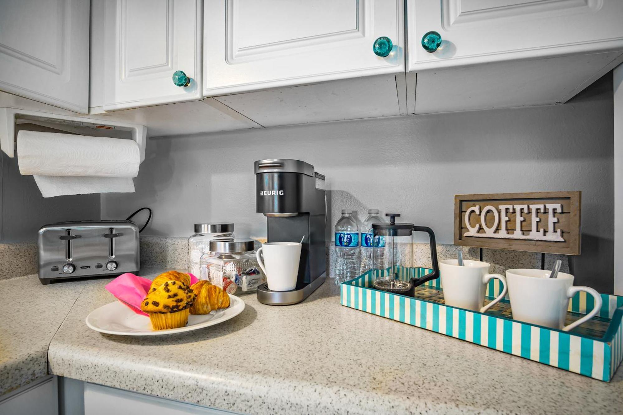 Beach Cottage With Heated Pool Just Off Siesta Key 사라소타 외부 사진