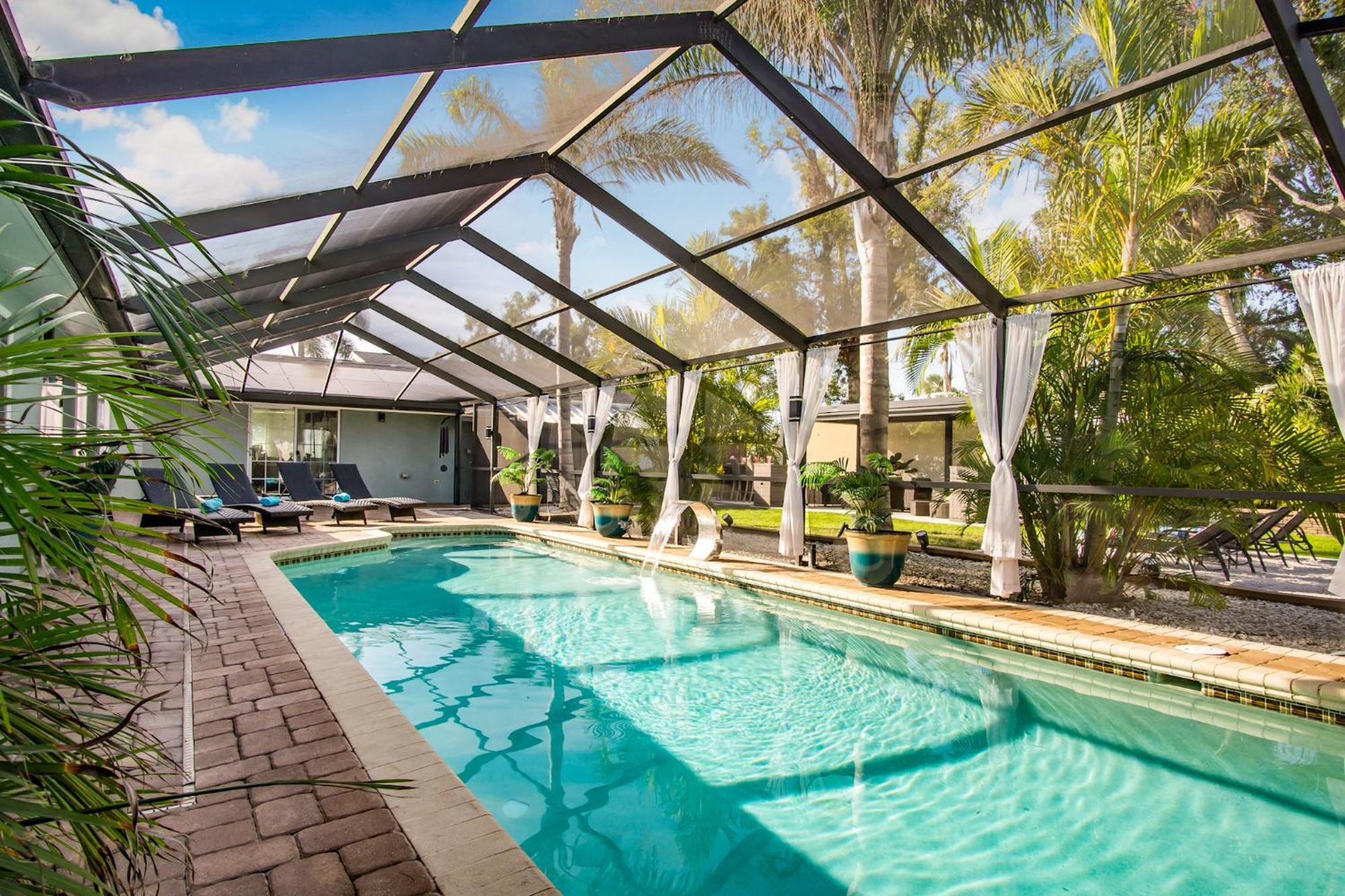 Beach Cottage With Heated Pool Just Off Siesta Key 사라소타 외부 사진