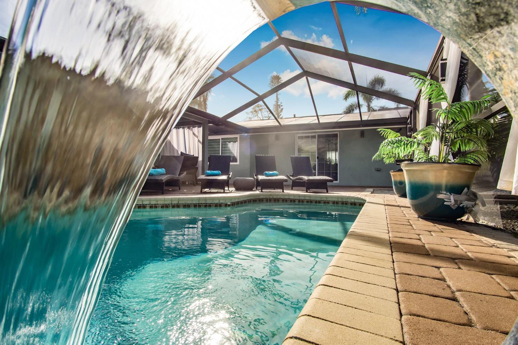 Beach Cottage With Heated Pool Just Off Siesta Key 사라소타 외부 사진