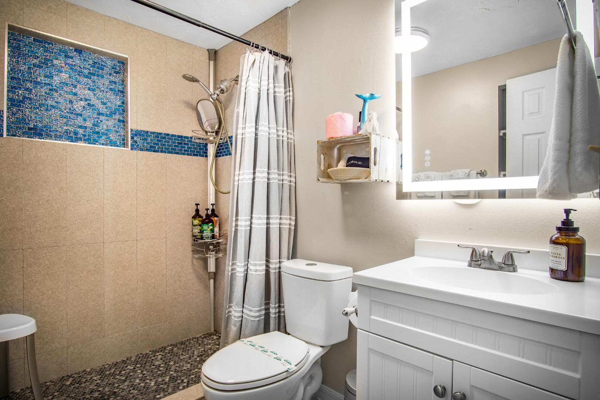 Beach Cottage With Heated Pool Just Off Siesta Key 사라소타 외부 사진