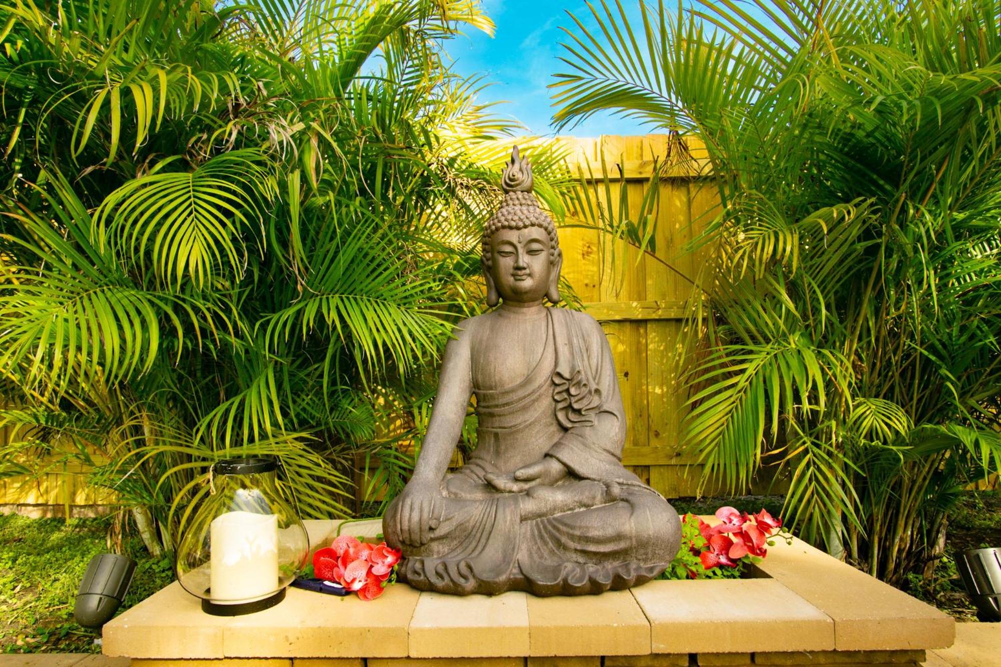 Beach Cottage With Heated Pool Just Off Siesta Key 사라소타 외부 사진
